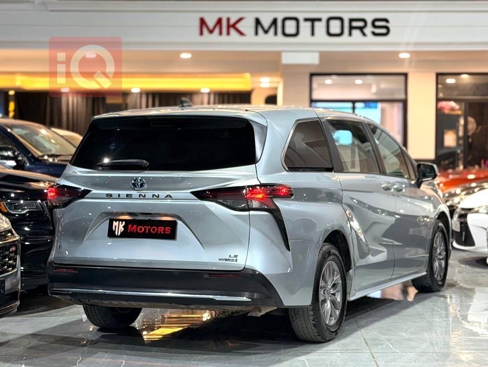 تويوتا سيينا